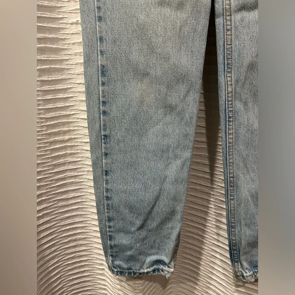90s Vintage Levi’s Jeans - Picture 3 of 5